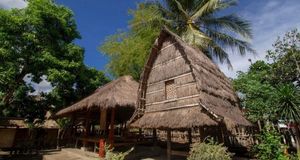 Sukarara weaving village